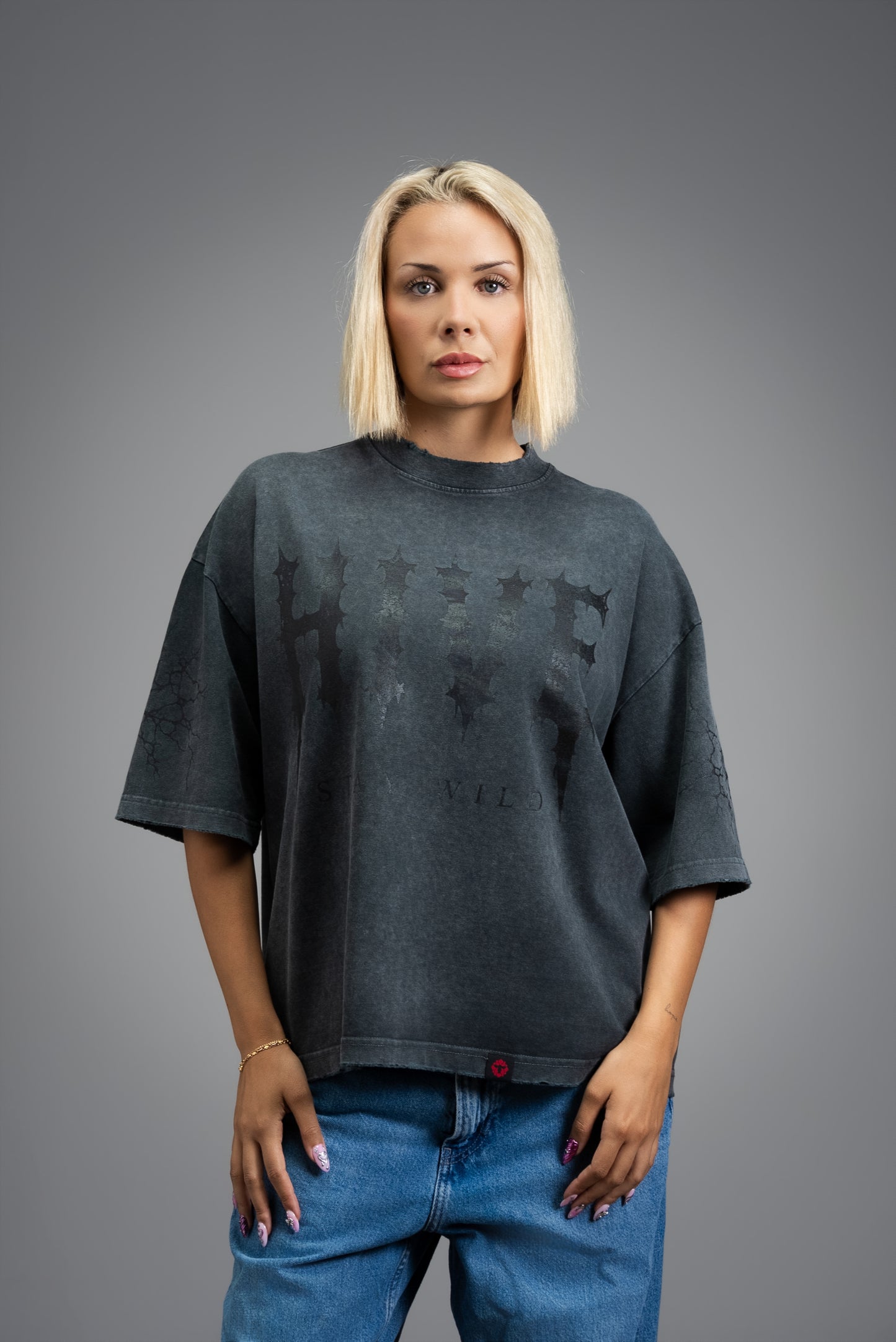 084 - HEAVY DISTRESSED GREY BASIC SHIRT