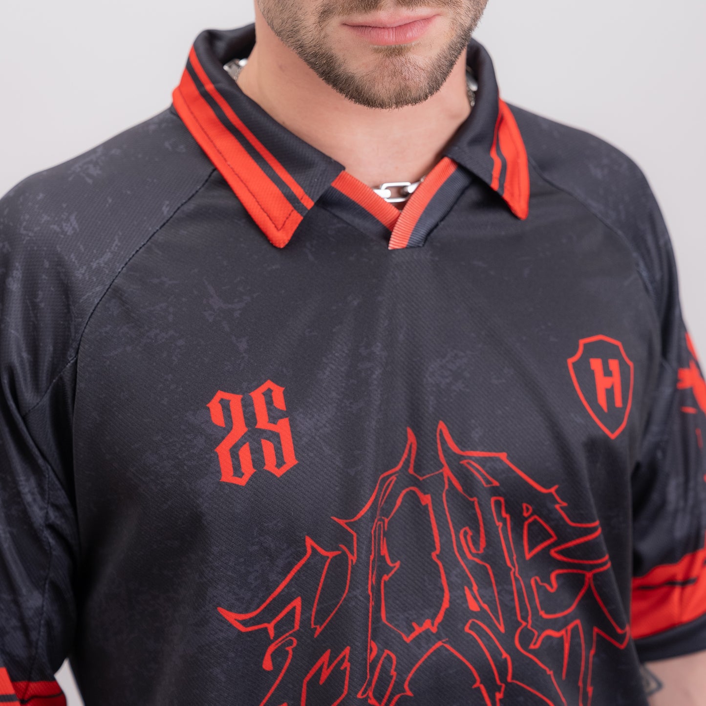 037 - RETRO BLACK/ RED