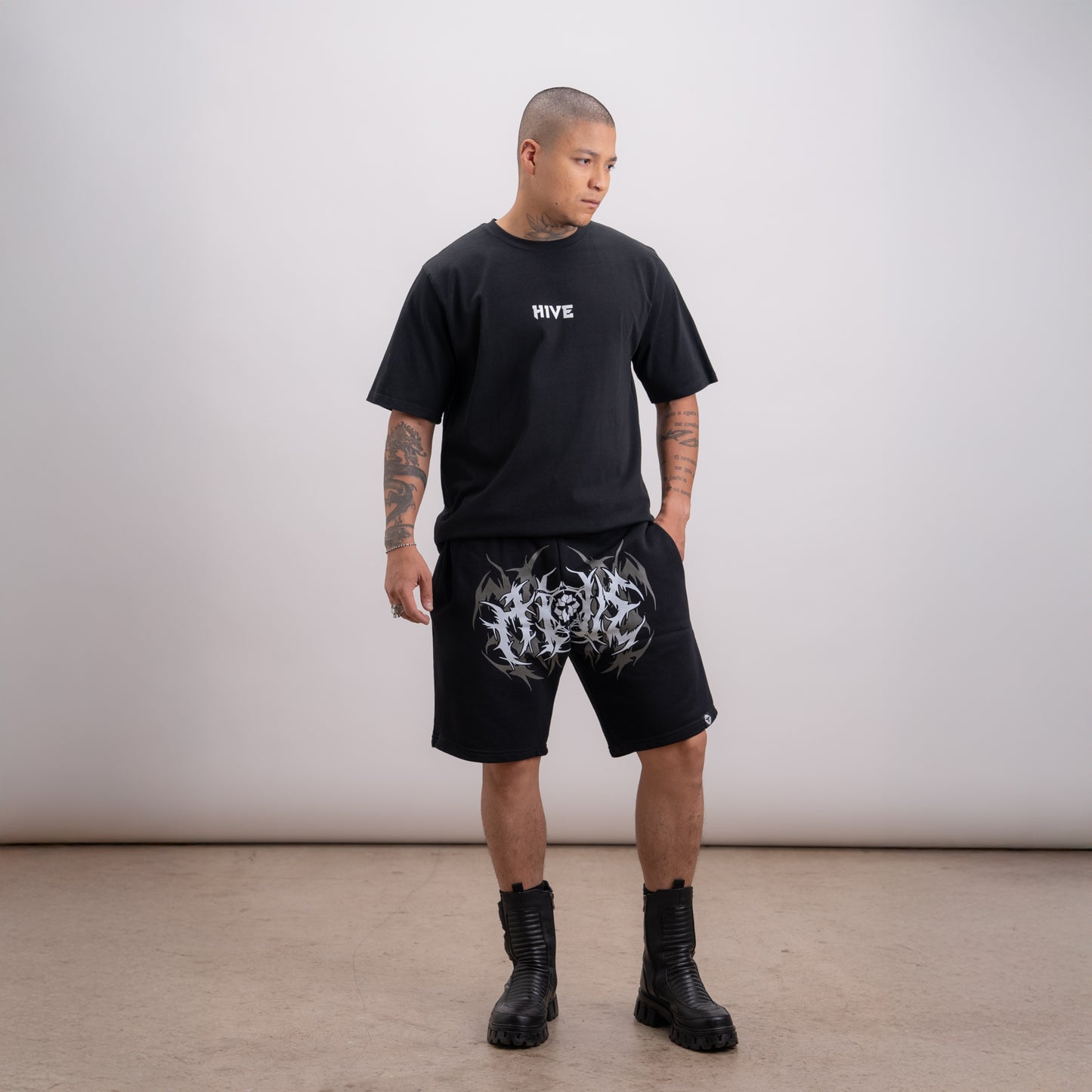 056 - SHORTS TRIBAL WHITE