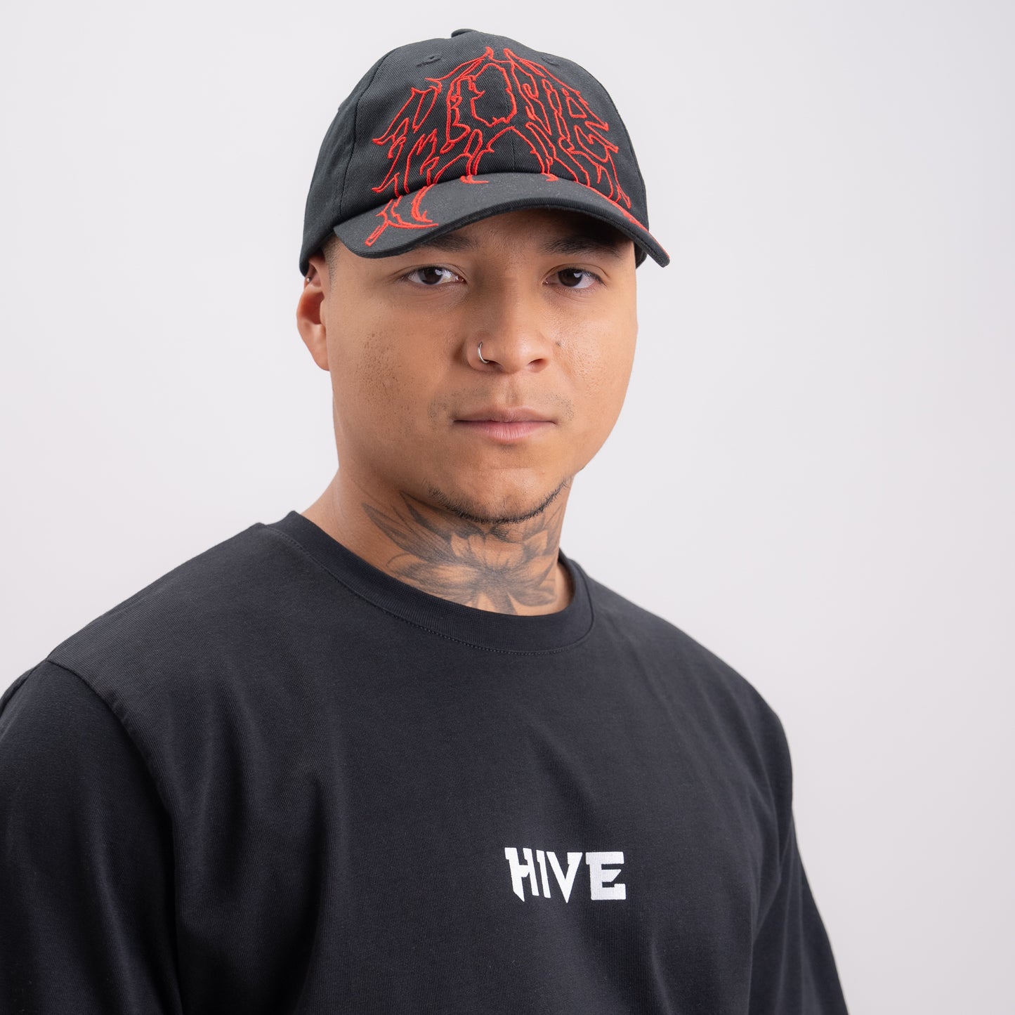 038 - CAP RED TRIBAL