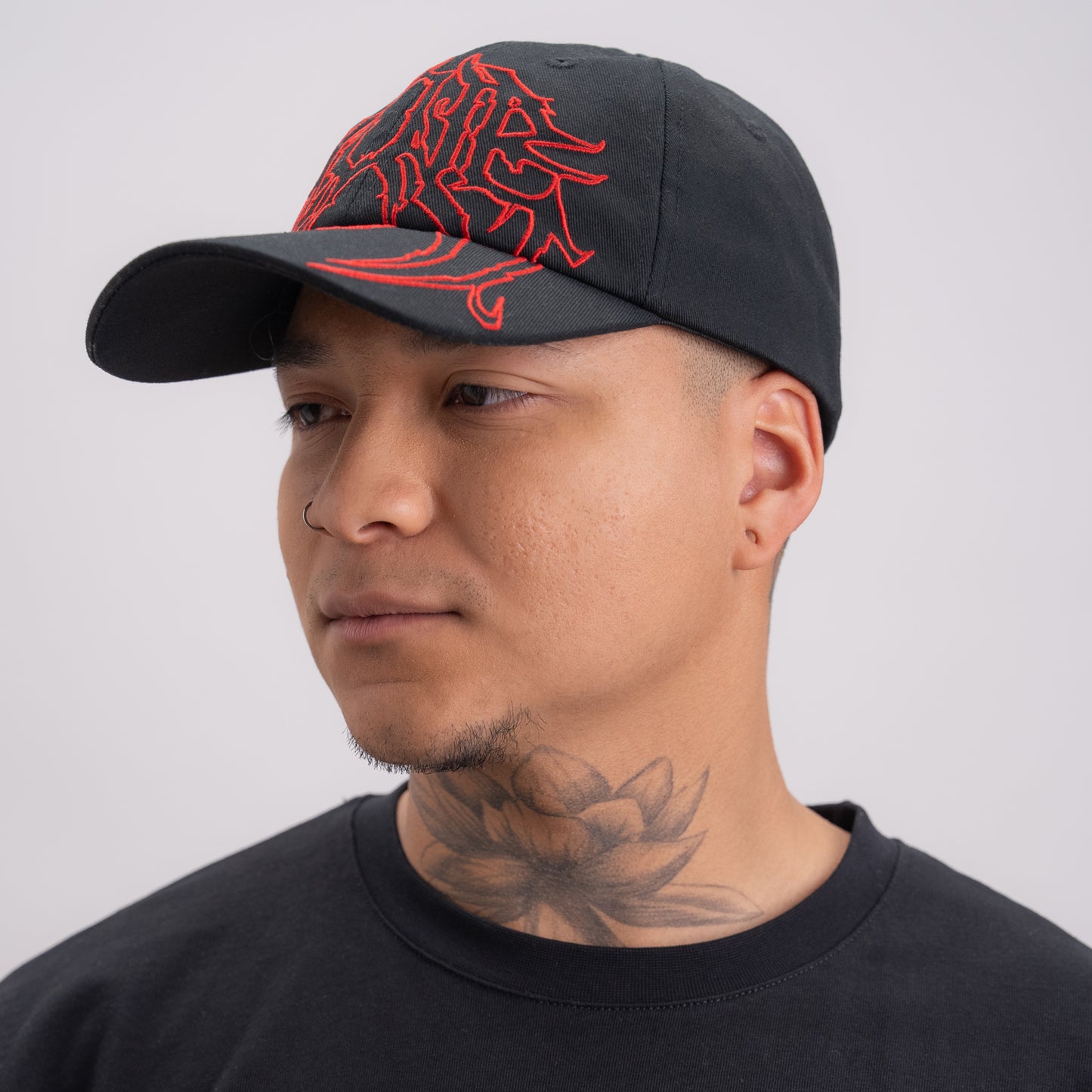 038 - CAP RED TRIBAL