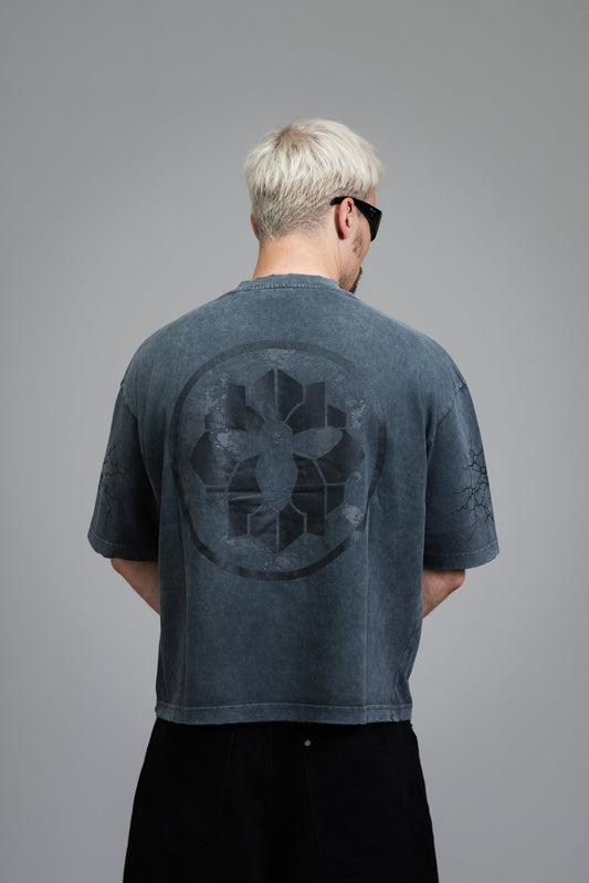 084 - HEAVY DISTRESSED GREY BASIC SHIRT